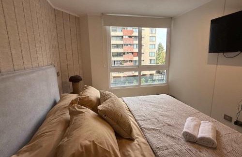 Nunoa Apartamento | HOM I Nuevo Depto 1D1B Nunoa 2PAX Metro PlazaEgana