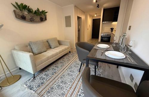 Nunoa Apartamento | HOM I Nuevo Depto 1D1B Nunoa 2PAX Metro PlazaEgana