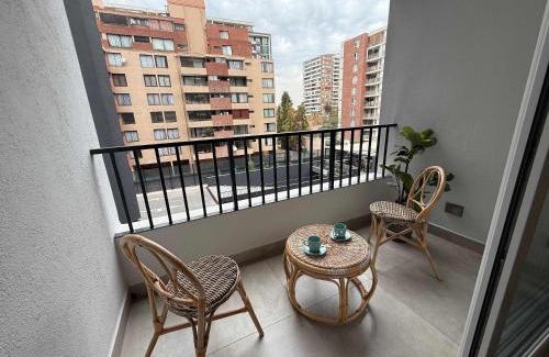 Nunoa Apartamento | HOM I Nuevo Depto 1D1B Nunoa 2PAX Metro PlazaEgana