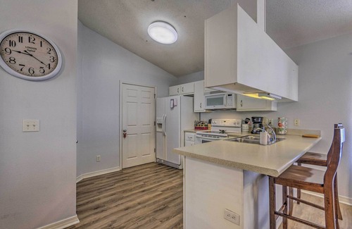 North Northwest Pensacola Casa | Home 10 Mi to Downtown Pensacola: Pets Welcome!