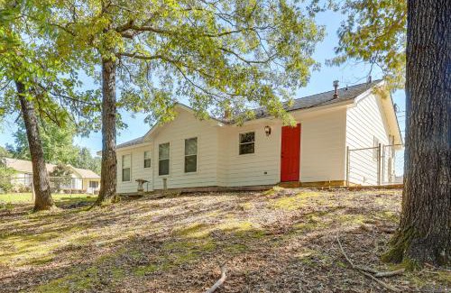 Prattville Casa | Home 2 Mi to Dtwn Prattville, 10 Mi to Maxwell AFB
