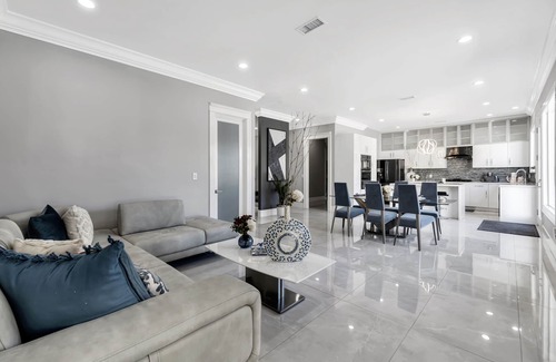 East Whittier Casa | Near Disneylandia 5bedrooms 5full bathrooms