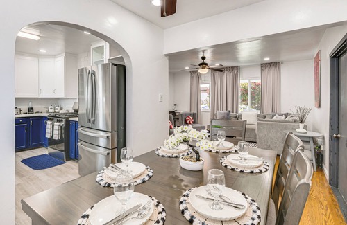 Ridgeview - Webster Casa | Home 3 Miles to Balboa Park & San Diego Zoo!