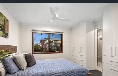 St Leonards Casa | Home 400m from the beach!