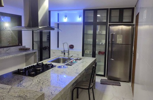Jardim Estancia Brasil Casa | Home 64 I High Standard House w/ Heated Pool and 200Mbps WIFI