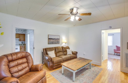 Cross Plains Casa | Home 9 Mi to Dtwn Springfield w/Porch & Yard!