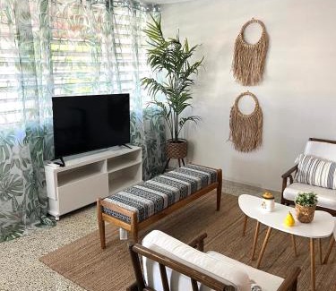 Levittown Casa | Home Aire Familiar