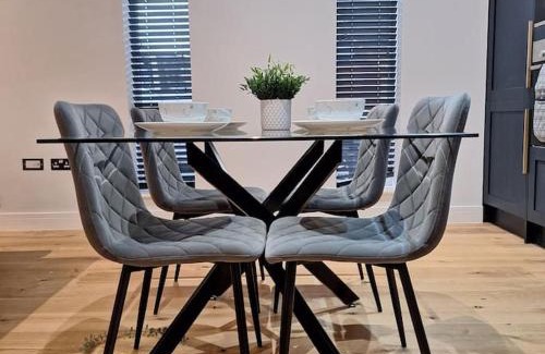 Reading Apartamento | Home at Highgrove - Private Garden & Parking