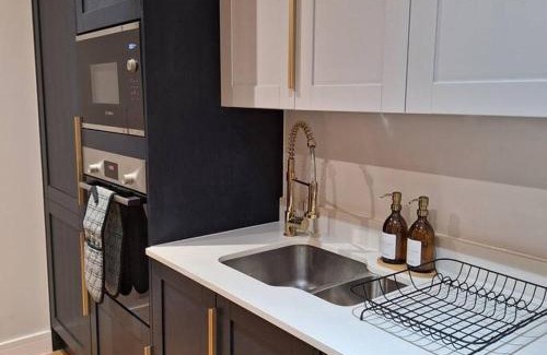 Reading Apartamento | Home at Highgrove - Private Garden & Parking