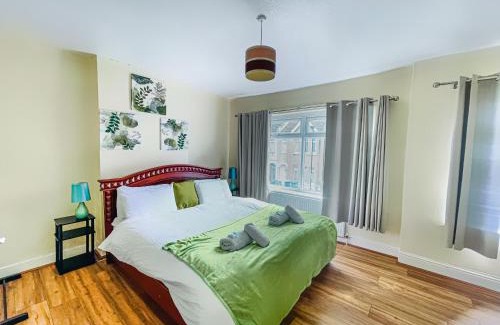 Plaistow South Apartamento | Home at Plaistow convenient to Custom House Excel and free parking
