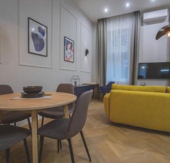 Vizivaros Apartamento | Home at the Castle