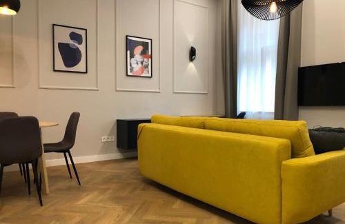 Vizivaros Apartamento | Home at the Castle