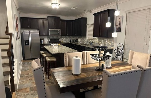 Lithia Springs Casa | Home Away From Home by Amaris Corporate Rentals