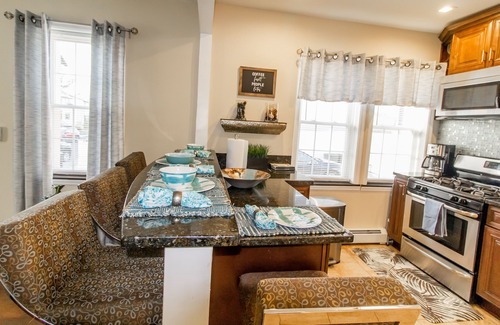 Vauxhall Apartamento | HOME AWAY FROM HOME, 2Bedroom 2Bath w/Free Parking