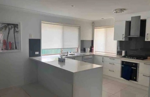 Calamvale Casa | Home away from Home