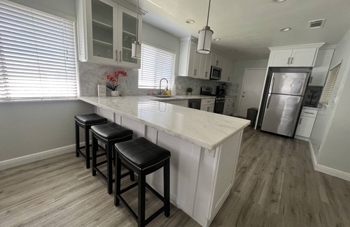 Stockton Casa | Home Away From Home - Beautifully remodeled 4 bedroom home in the Central valley