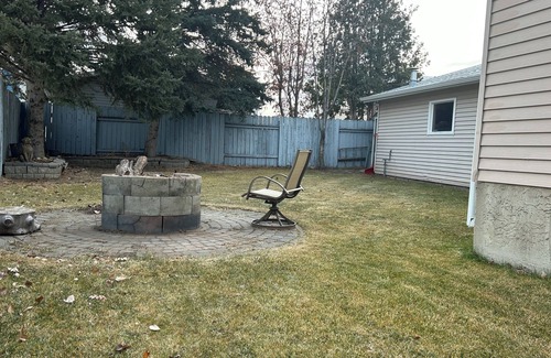 Southeast Edmonton Casa | Home away from home
