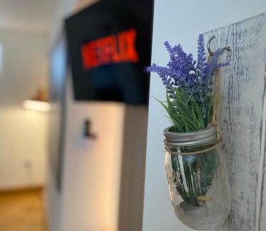 Cwmbrwla Casa | Home away from Home - Eaton house