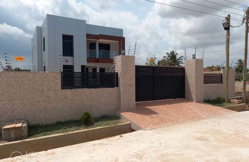 Accra Villa | Home away from home
