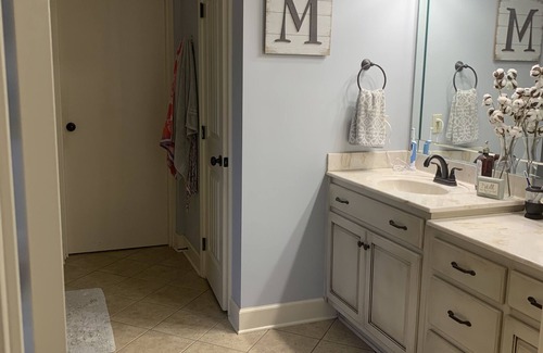 Northport Casa | Home away from home in quiet neighborhood