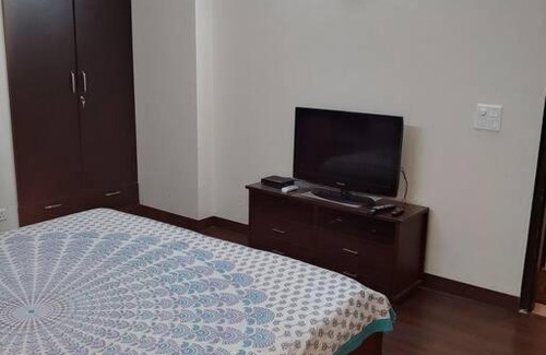 Noida Apartamento | Home away from home !!