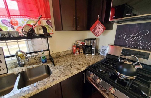 Spring Village Casa | Home away from Home 2-bedroom house with WiFi and AC in welcoming Old Harbour