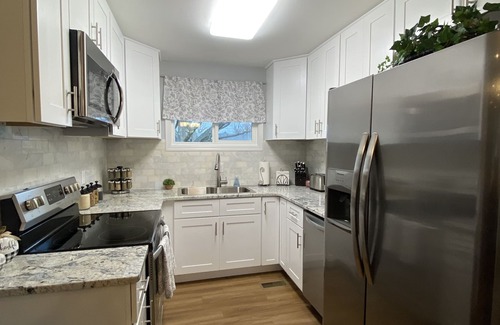 Riverside Casa | Home away from home. Minutes away from everything.