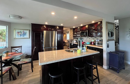 Canyon Lake Casa | Home away from Home.Family & Pet friendly30+days