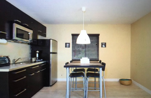 Rancho San Diego Apartamento | ¡Hogar lejos del hogar!