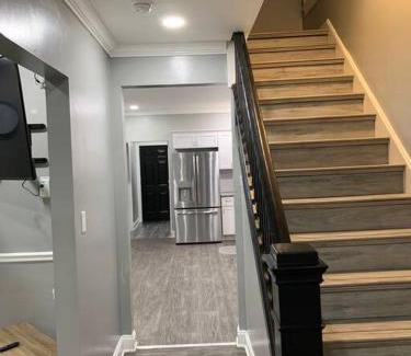 Niagara Falls Casa | Home Away From Home on LaSalle - 3 bd 2 bth Slps 6