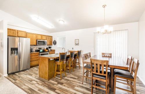 Twin Falls Casa | Home Away From Home