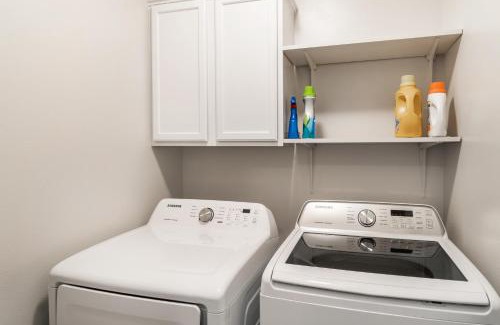 Twin Falls Casa | Home Away From Home