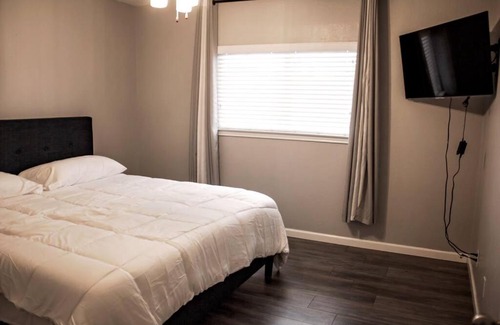 West San Antonio Casa | Home Away From Home (w/Pool)