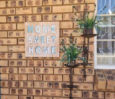 Waparand Casa | Home away from Home