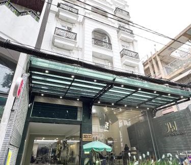 District 3 Apartamento | Home Away Minh Khai - Serviced Apartment