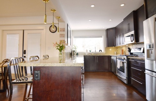 South Central Casa | Home Close to Beach and Downtown. Licensed short term rental.