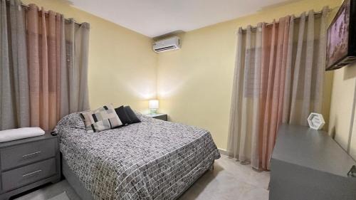Nagua Casa | Home close to the beach, free wifi & parking, in quiet neighborhood equipped with ACs