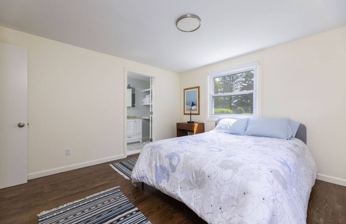 Jamestown Casa | Home Downtown with Private Yard and Pool