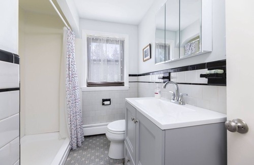 Jamestown Casa | Home Downtown with Private Yard and Pool