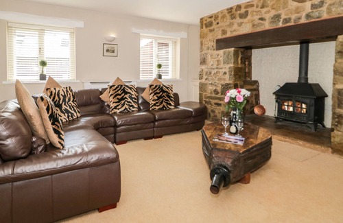 Saint Asaph Cabaña | Home Farm, ST ASAPH