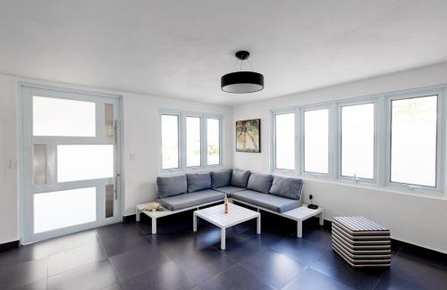 Florida Casa | Home for 9 with Pool and Solar Panels in Vieques!