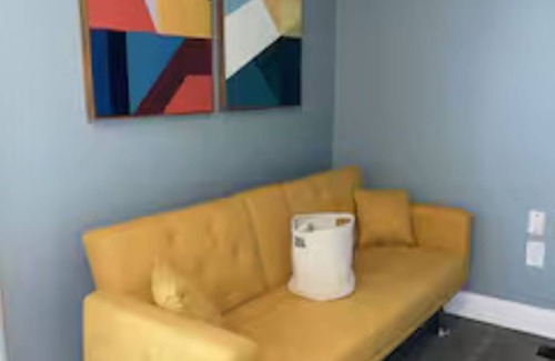 Englewood Casa | Home for the Family