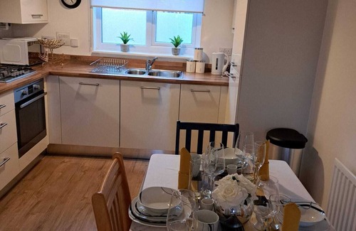 Bobbing Apartamento | Home from Home Apartment 10 minutes to Sheerness Beach and Rochester Castle