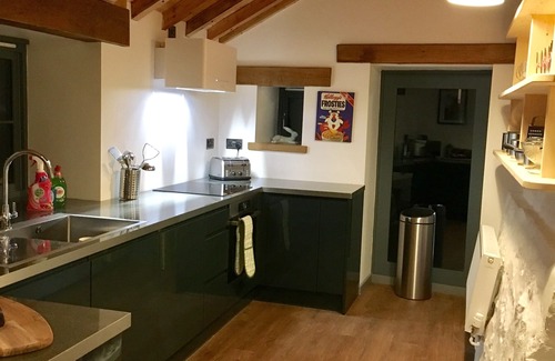 Dol-y-Gaer Casa | Home from Home rodeado por los Brecon Beacons