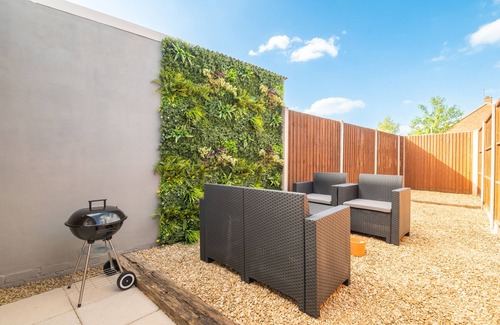 Staple Hill Casa | Home from Home in Downend, Bristol