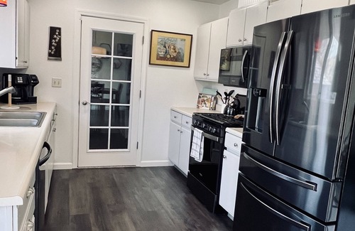 Rohnerville Casa | Home & garden in sunny Fortuna!