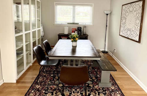 High Point Casa | Home in a nice High Point Neighbourhood