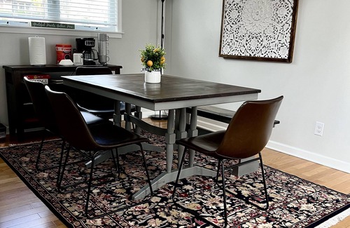 High Point Casa | Home in a nice High Point Neighbourhood