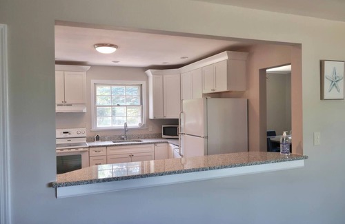 East Texas Casa | Home in Allentown | Dorney Park | 3 Bedroom