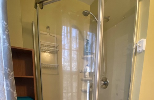 Beacon Casa | Home in Beacon- Walk to Main!